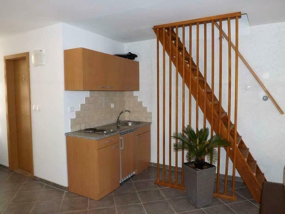 Tommi Apartment