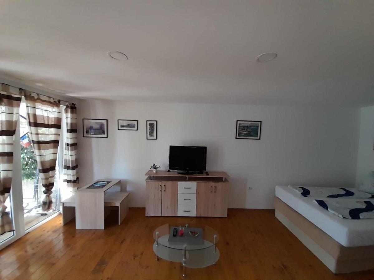 Apartment Tommi