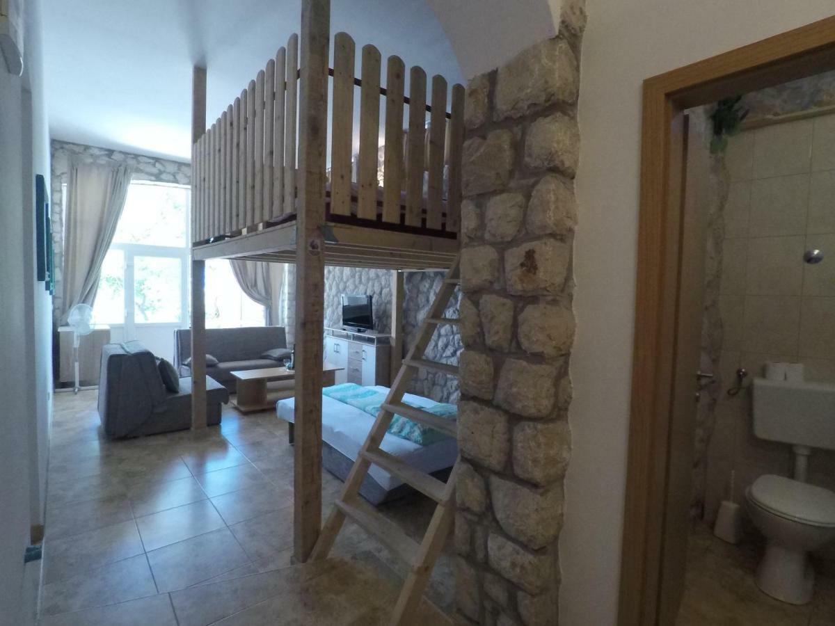 Apartment Tommi